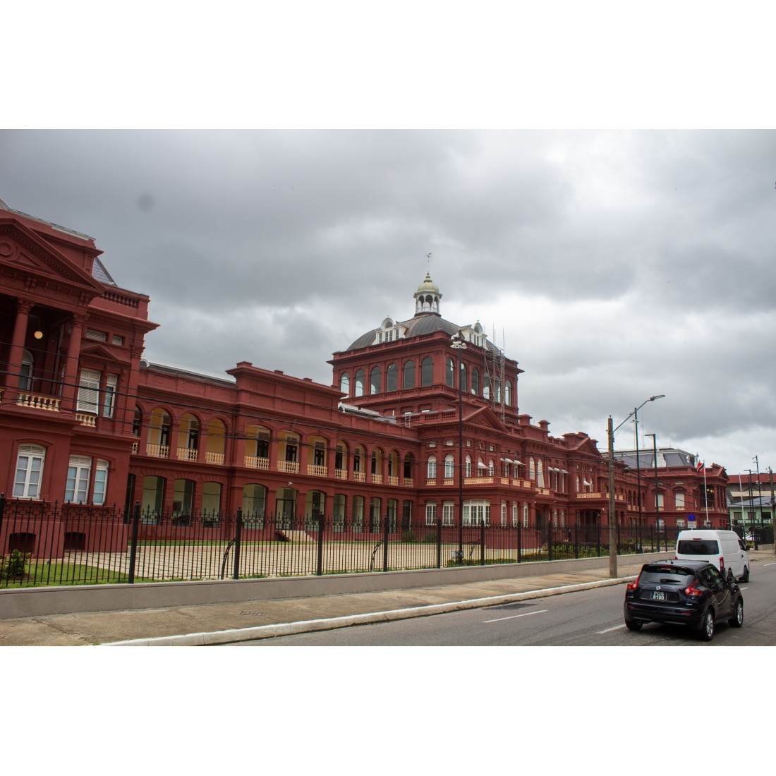Port of Spain City Tour: Magnificent Seven & Fort George 10