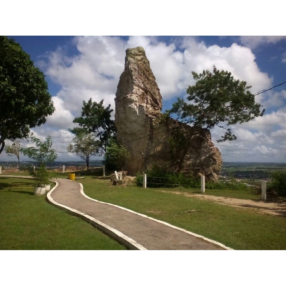 Central Trinidad Tour: Pitch Lake, Temple in the Sea & Hanuman 3