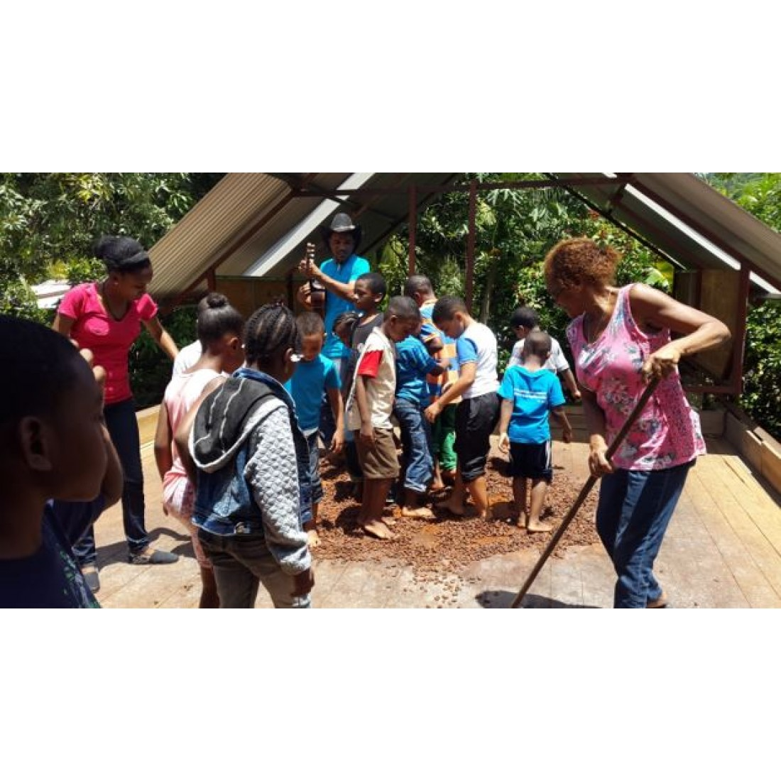 Lopinot Tour in Trinidad: Cocoa Estate, Chocolate Demo 6