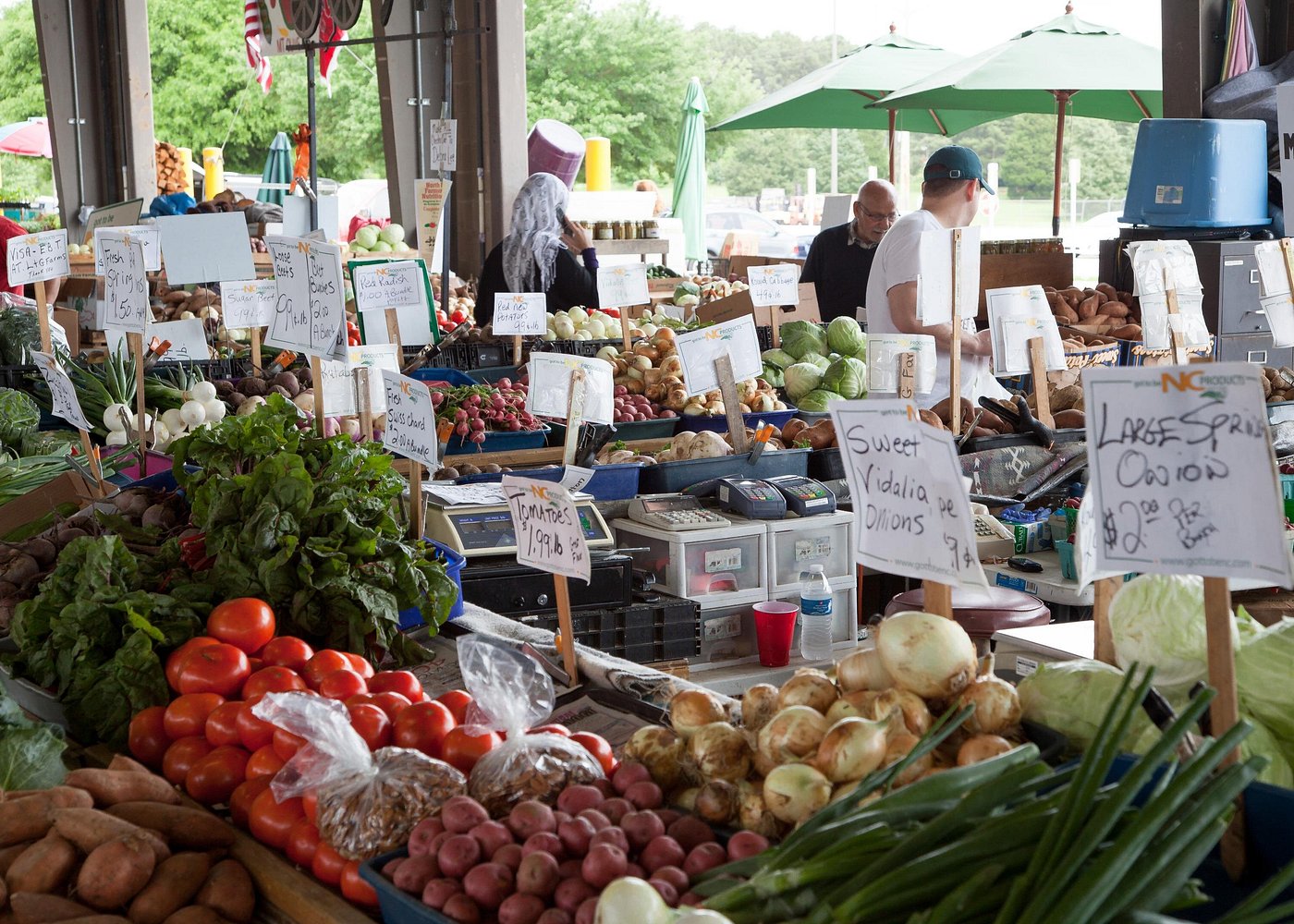 Mini Island Tour of Trinidad — Markets, Temples & Culture