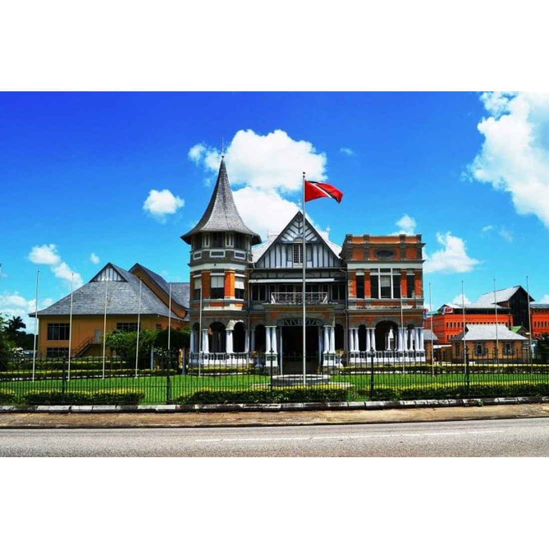 Port of Spain City Tour: Magnificent Seven & Fort George 6